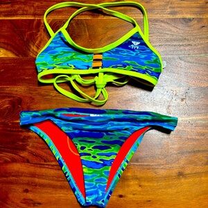 TYR Bikini - Size Small